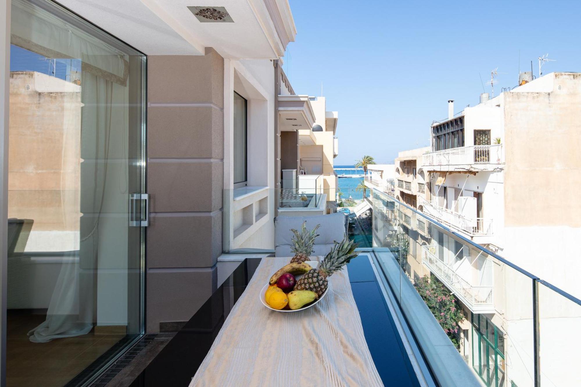De President Suite, Demani President Suites Сития Екстериор снимка